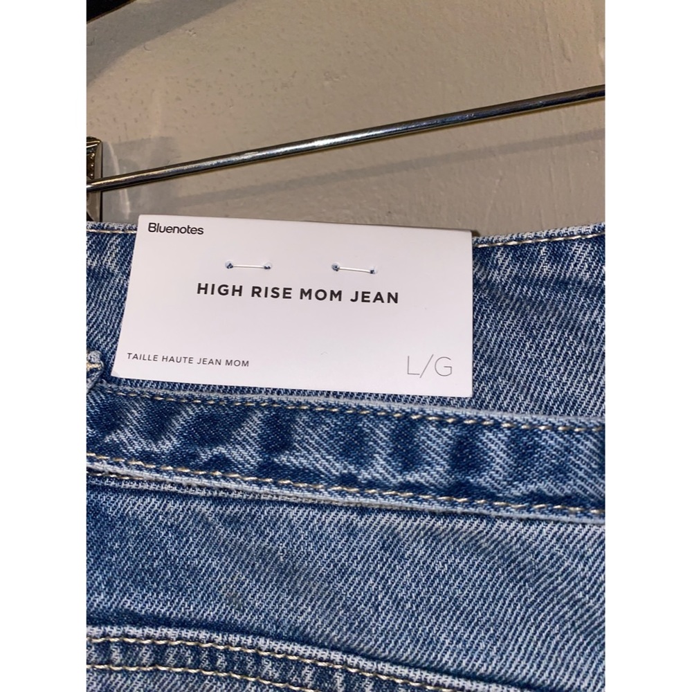 High Rise Mom Jeans - Picture 5 of 6